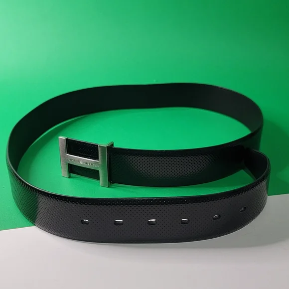 Tommy Hilfiger Genuine Leather Mens Belt Black with Silver Buckle - Picture 4 of 8